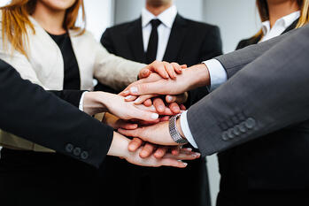 5_Ways_to_Improve_Sales_and_Marketing_Alignment_Right_Now