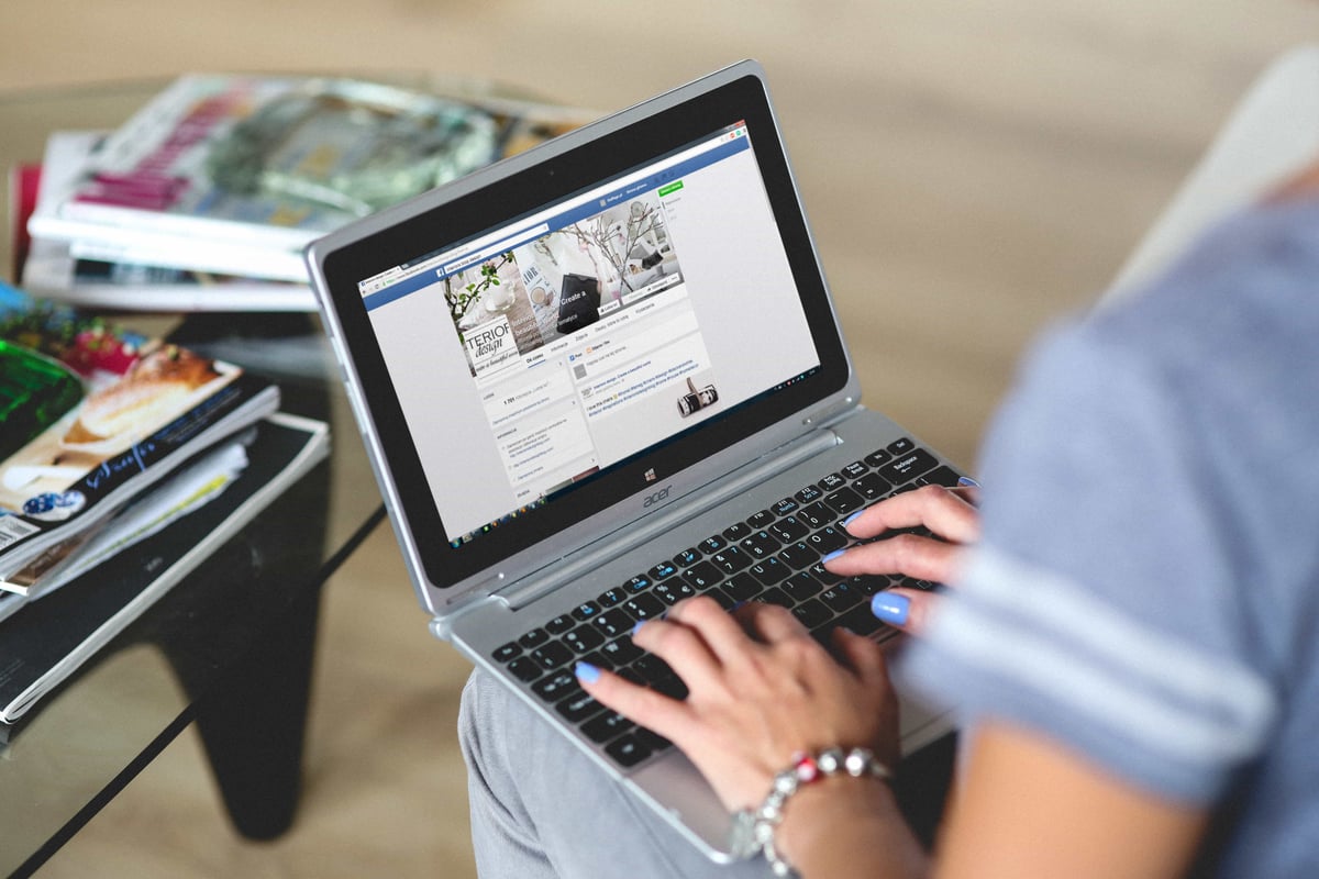 Facebook launches e-learning program for community managers