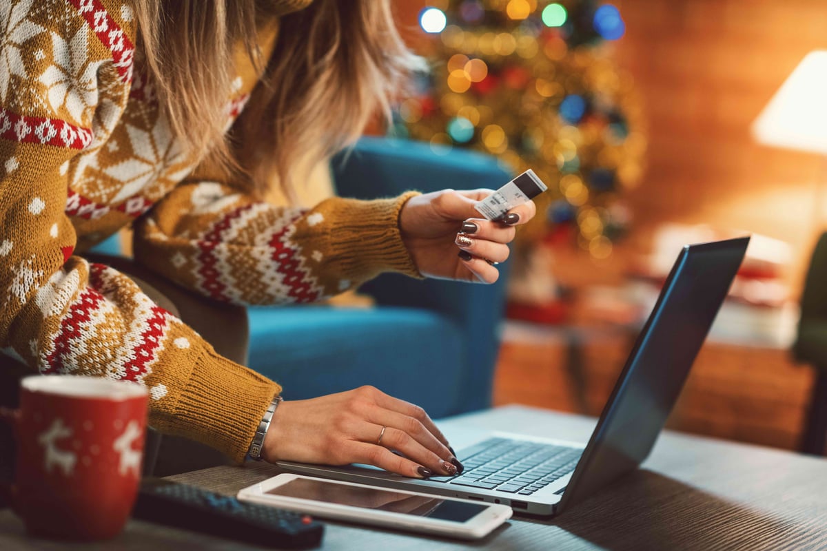 What will retail and e-commerce spending look like this holiday season?