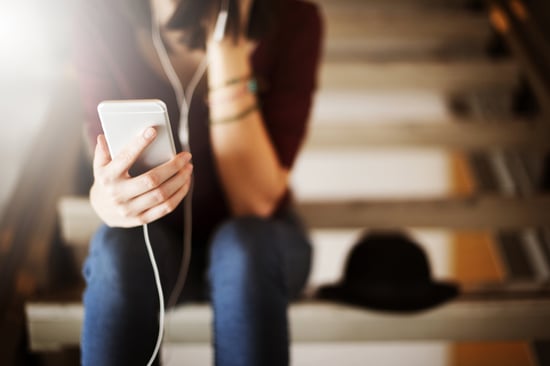 Best Podcasts for Marketers and Creatives to Listen to During Their Week [Creator's Block]