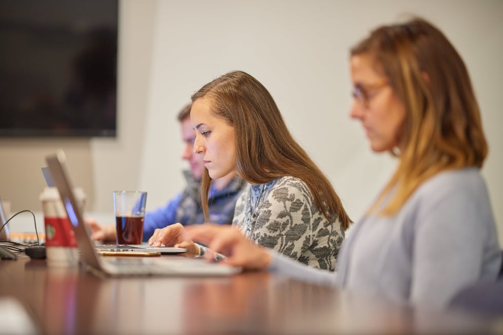 Insourcing Content vs. Outsourcing Content: Which Is Better for Marketing?
