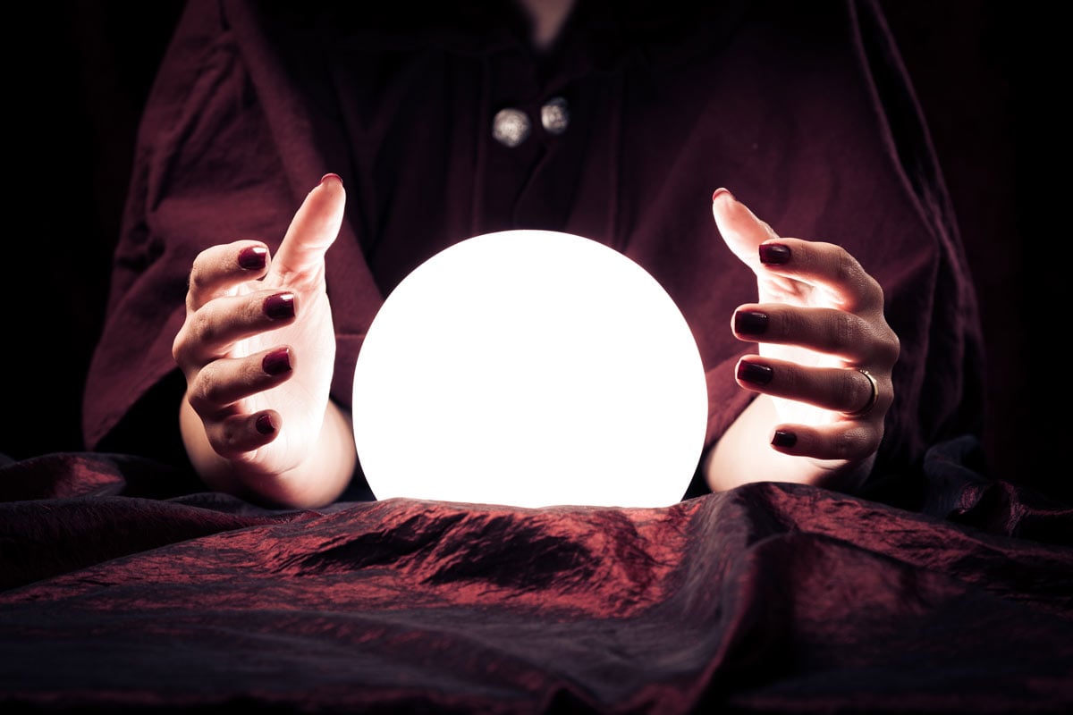 18 Expert Predictions for Every Marketer in 2018 [Infographic]