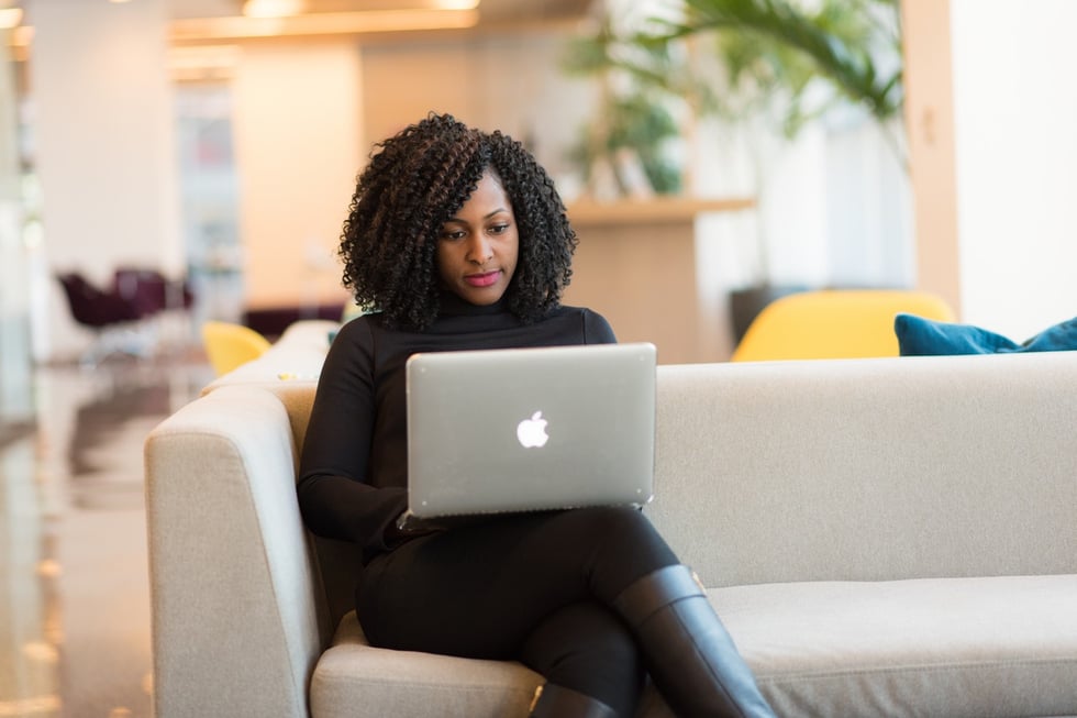 Why is it a bad idea to outsource content creation? (+ video)