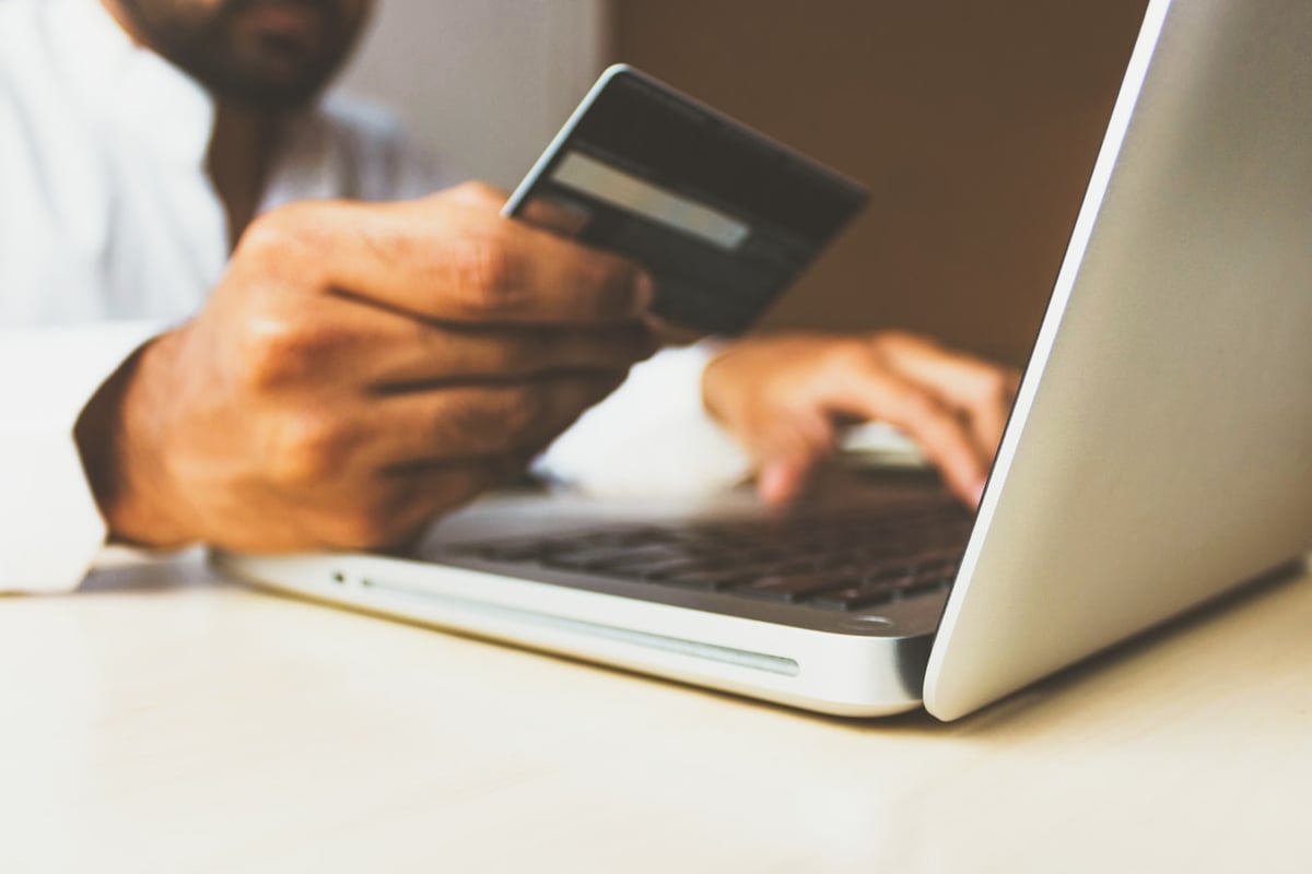 Retailers aimed to avoid Black Friday crunch with early paid ads