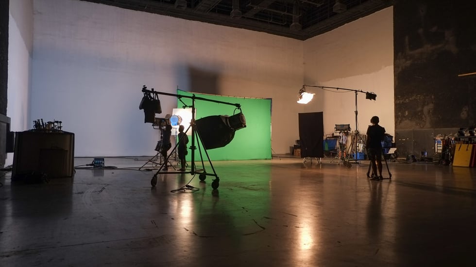 Set Up A Killer Office Video Studio On A Beginner Budget Here S What I Would Buy