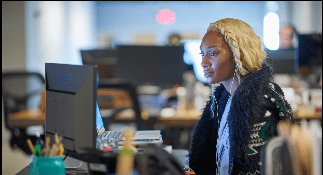 What Do Content Managers Do? (8 Duties of a Rockstar Content Manager)